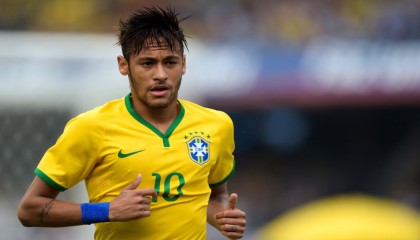 开云品牌-皇马快速反击战术突出，屡屡破门夺冠，皇马防守反击