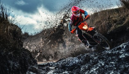 开云下载网址-终场“绝杀神技”：点燃球迷心中永不熄灭的激情，终极对抗_球场