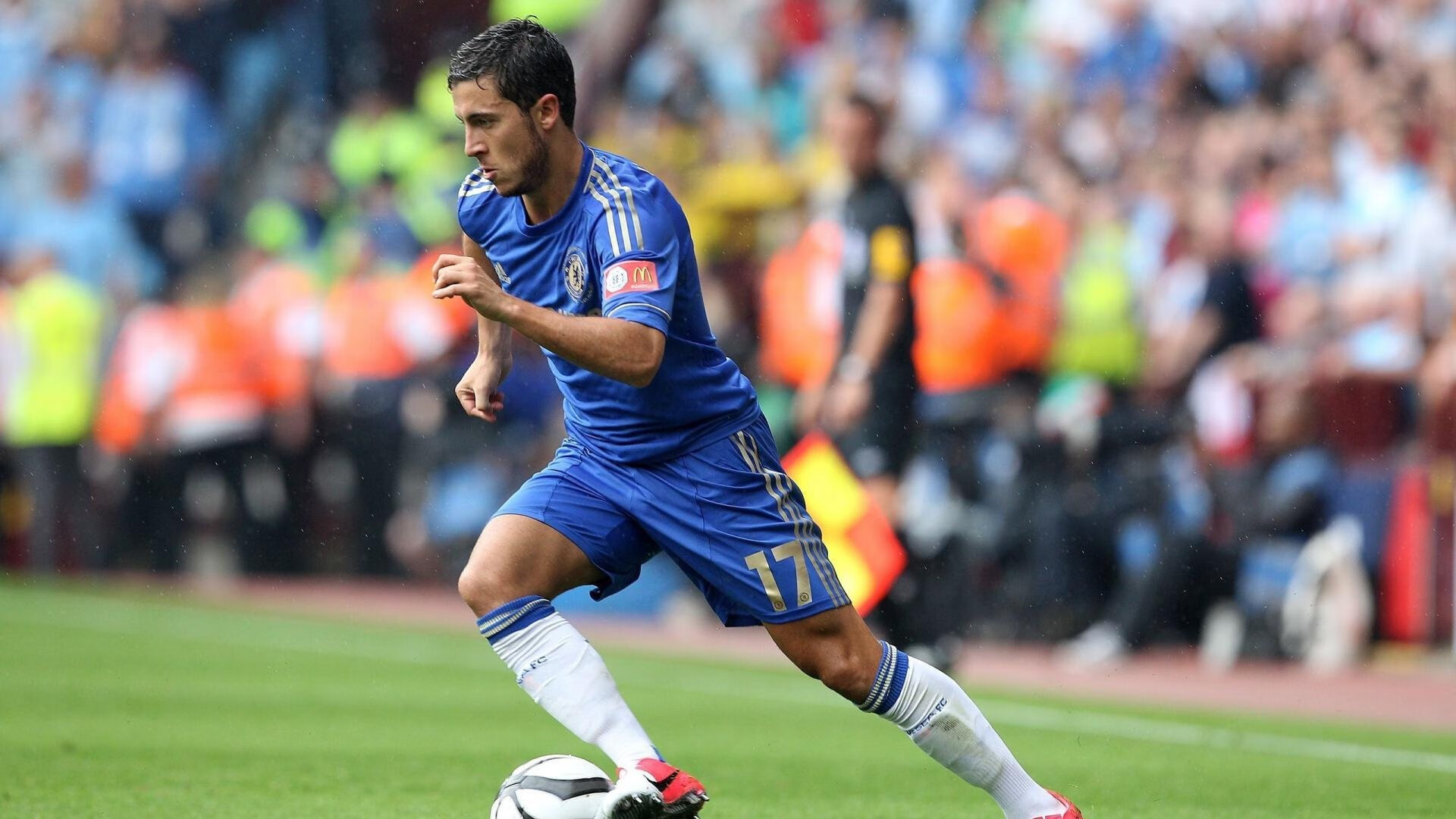 “足球+文化+旅游”融合模式带动行业跨界转型,行业潜力巨大,足球文化产业