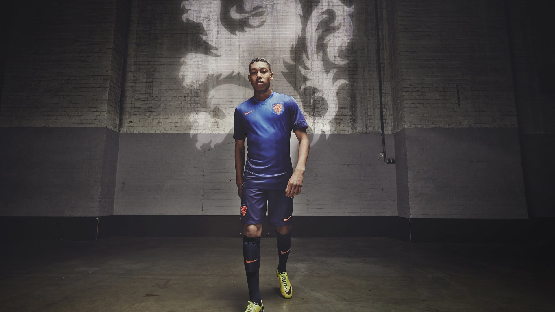 美国男足在巴黎奥运会上展现出强大的团队协作能力,美国男足 奥运